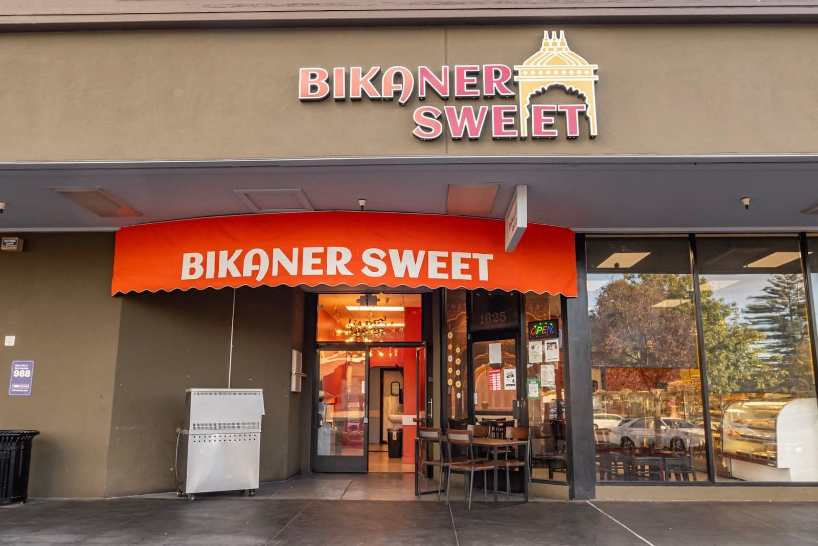 Bikaner Sweets and Chaat Cafe